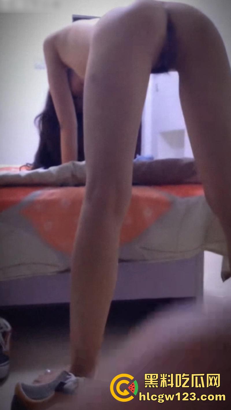 172cm长腿尤物【裴莹】，高颜值长腿极品尤物，和男友异地恋当骚鸡卖淫，每次高潮都会喷水！-7