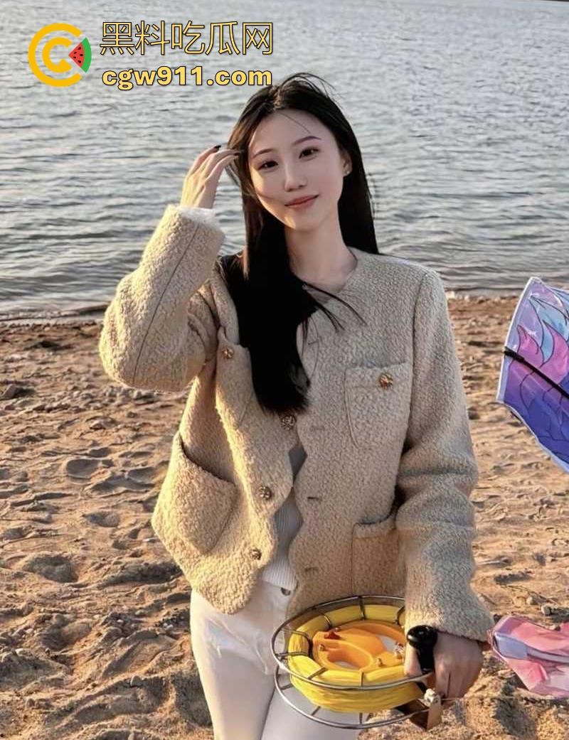 长沙理工校花【徐丽丽】约炮成瘾玩情趣调教，穿JK戴狗链被爆操颜射吞精，老淫贱了！-3