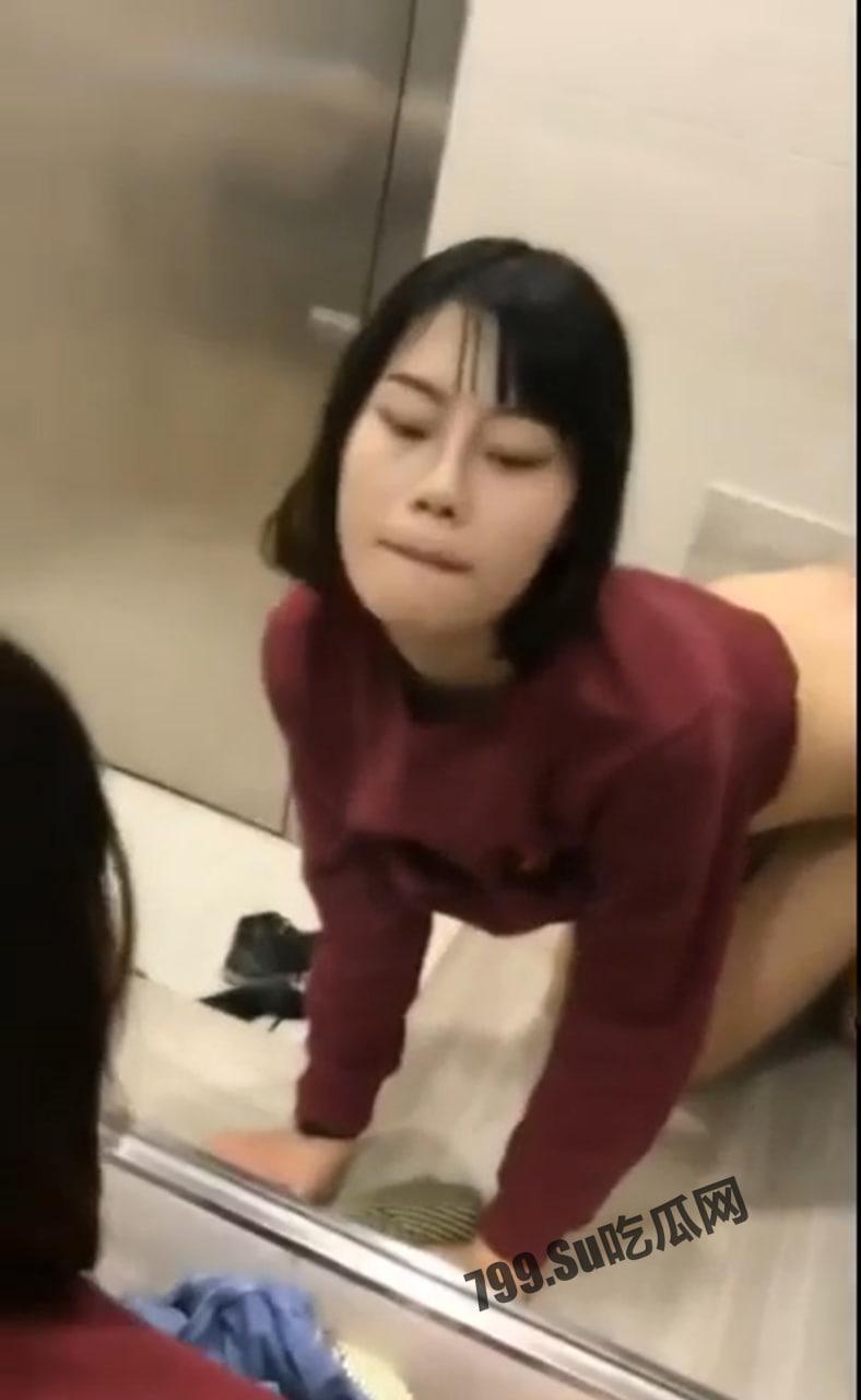 云盘泄密 合肥大一学妹 张雨凝 和男友啪啪视频流出 各种调教超骚对白！年轻就是好 随时随地干她一炮-2