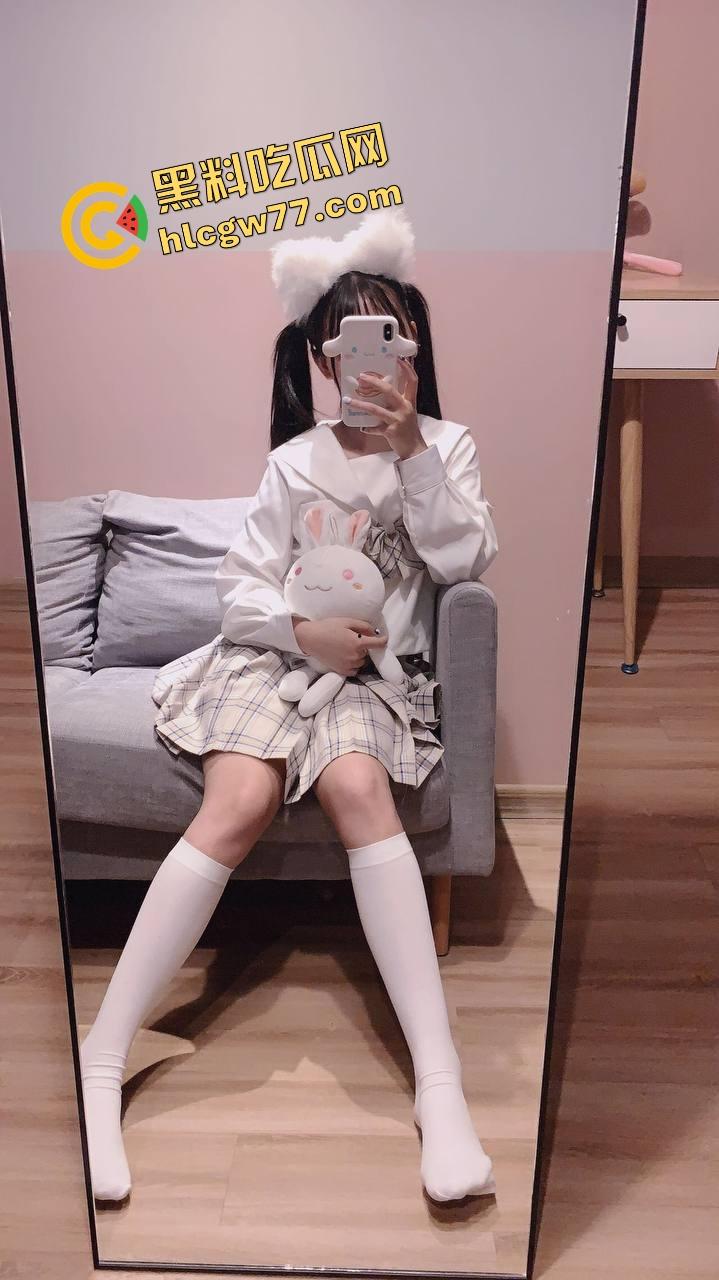 四川美术学院极品女大学生『欧阳颜』闷骚自拍流出 36D巨乳翘臀 粉嫩骚穴湿成水帘洞!-3