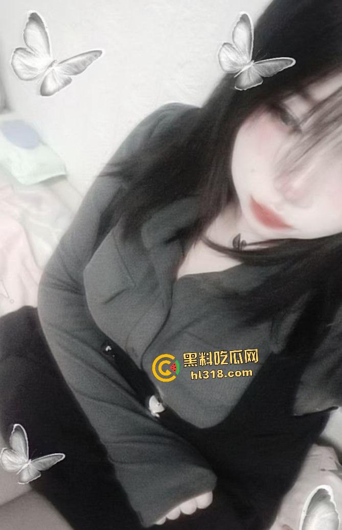 幼稚脸学生妹背叛男友磕炮聊骚，露脸自慰视频奶子，被男友发现直接曝光这骚奶子！-3