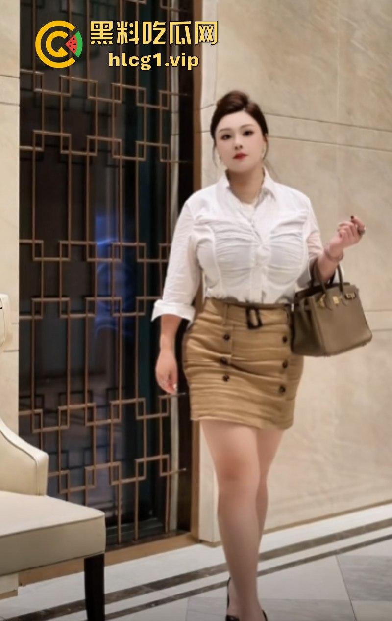 抖音爆乳网红 刘雯房车生活 雯太师最新啪啪无套内射 一起来感受一下比头大的巨乳！-9