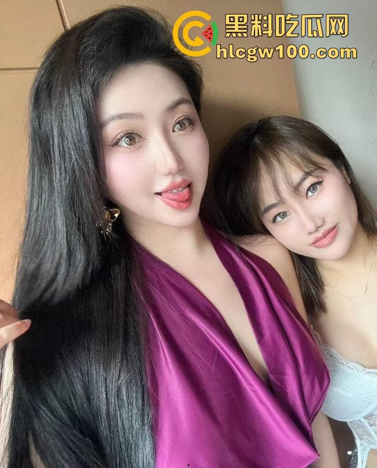 抖音巨乳网红【萌萌叫小胖儿】不雅视频流出，14万粉丝的奶神私底下浪到飞起，波涛汹涌的大奶子让人想掏钱就约！-4