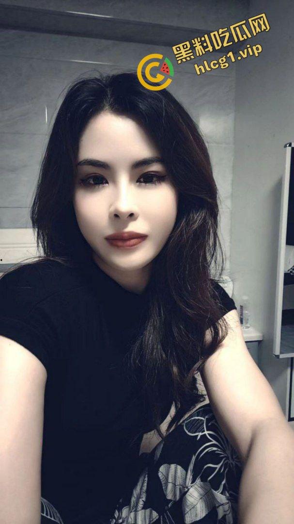 沈阳反差公交车母狗『曾慧敏』四处约炮 口交骚舞 对镜后入 性爱泄密！-2