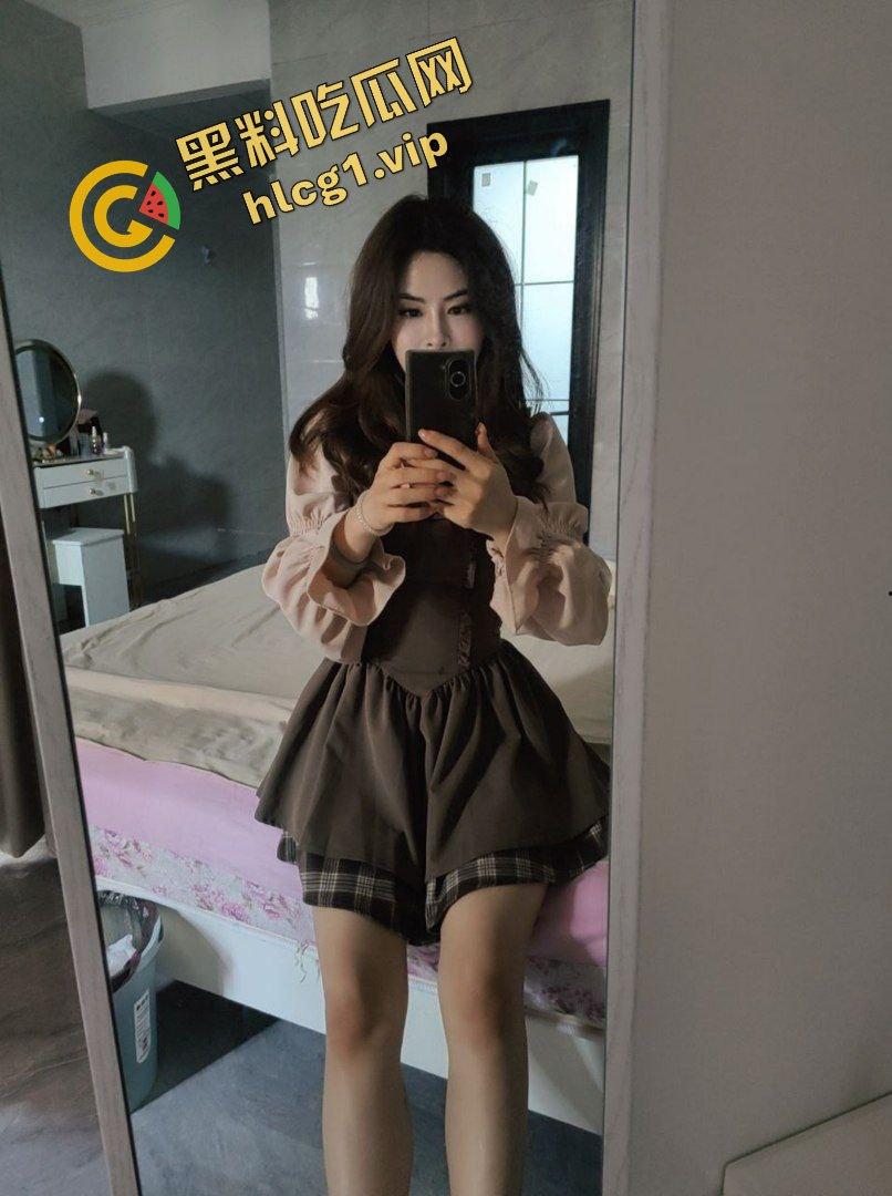 沈阳反差公交车母狗『曾慧敏』四处约炮 口交骚舞 对镜后入 性爱泄密！-3