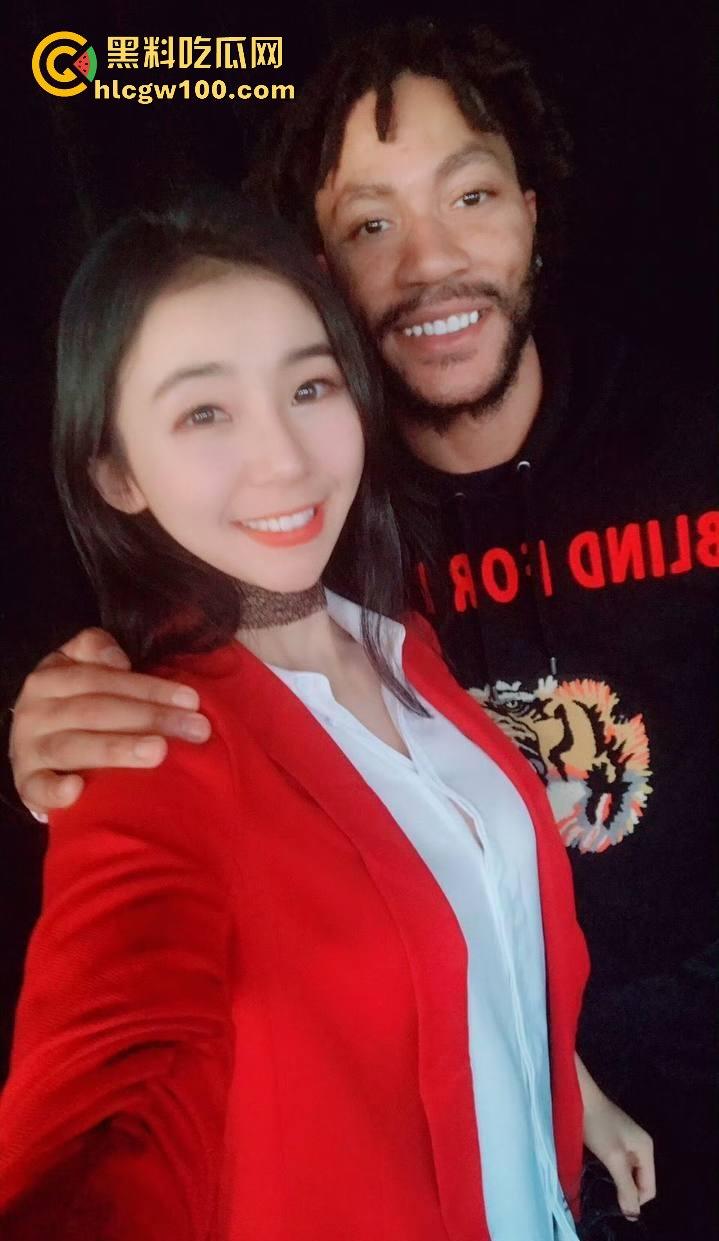 顶级大瓜！！CCTV5体育频道主持人【张曼源】直播漏奶，体育主持的身材真是极品，这奶子也够大。-12