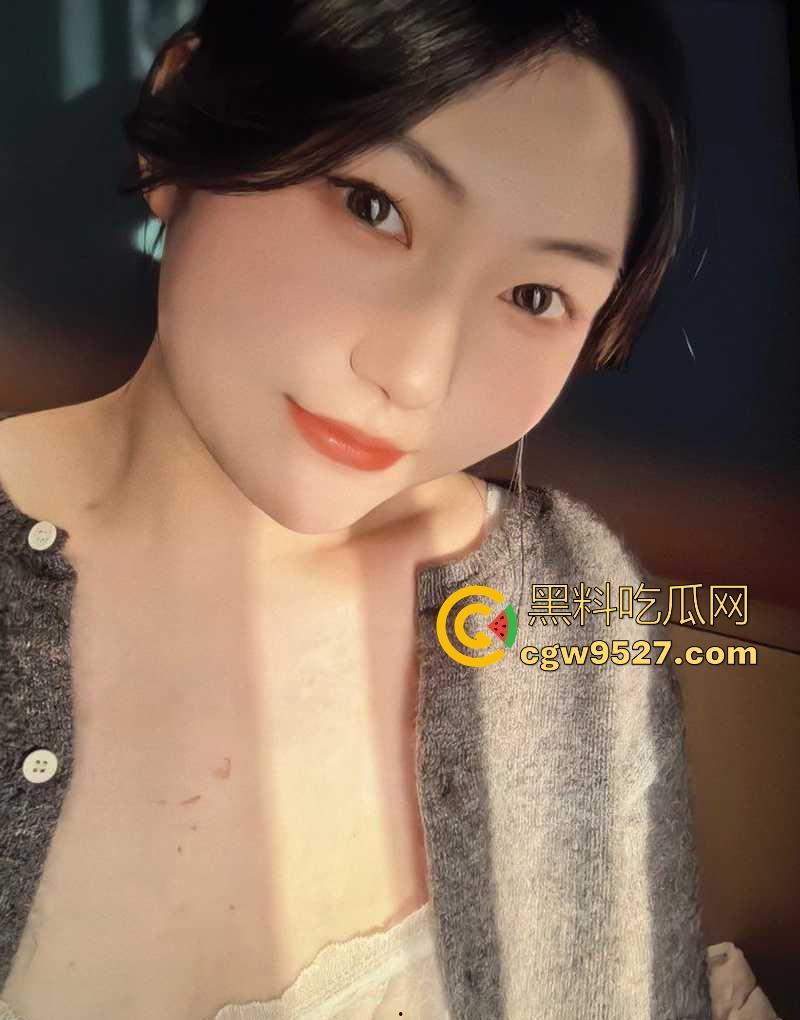 河北工业大学微胖学姐【林琮】约炮视频被曝，露脸口交深喉吞屌，被情夫操的淫叫不止，纯纯的骚母狗！-5