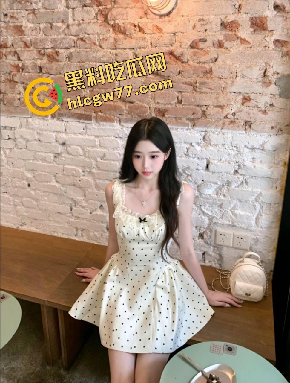 小姨子浪得离谱,表情骚得像A片女主表情比动作还骚,无套骑射主动求操,姐夫我真绷不住了!-4