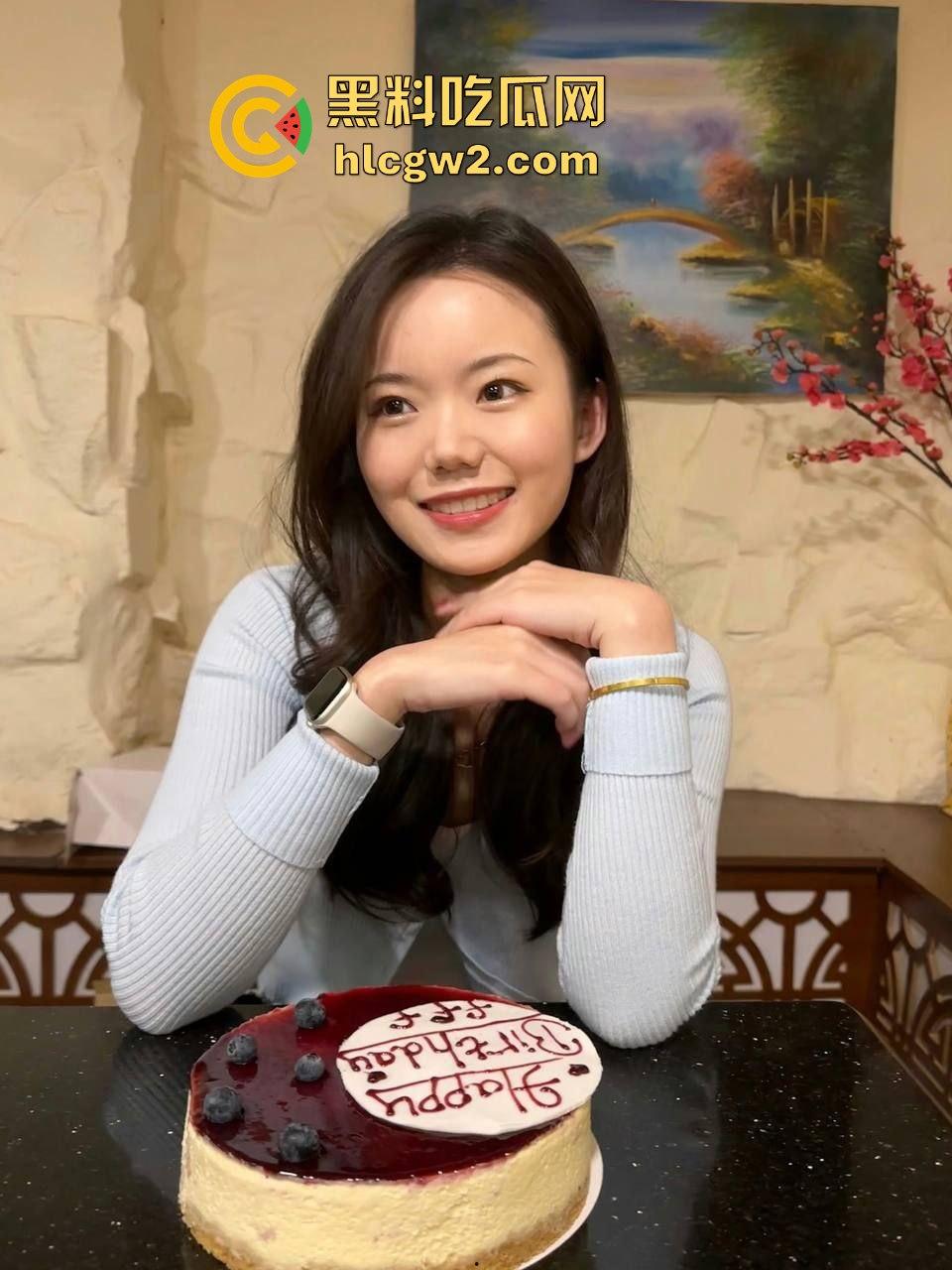 山东烟台反差人妻母狗『皱瑜』搁家与猛男老公做爱 口活带感淫叫贼骚！独家流出！-4