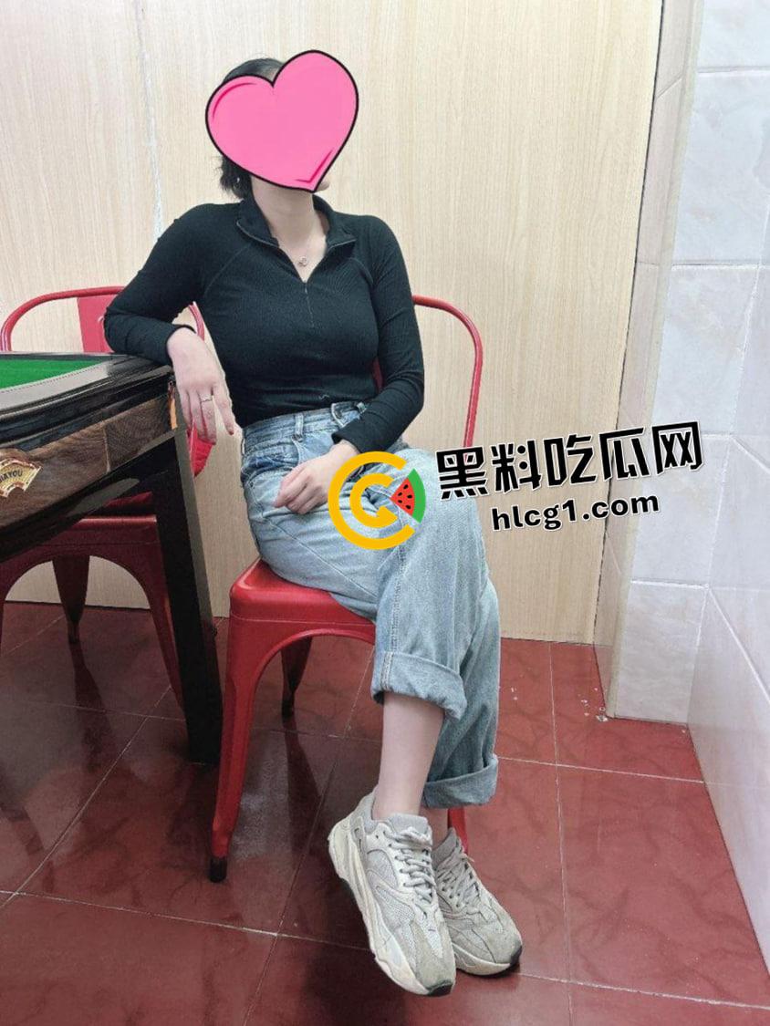 经典永流传！【宇宙的琴弦】绿帽癖龟男给老婆约炮3p 颜值露出 经典私拍福利合集-8