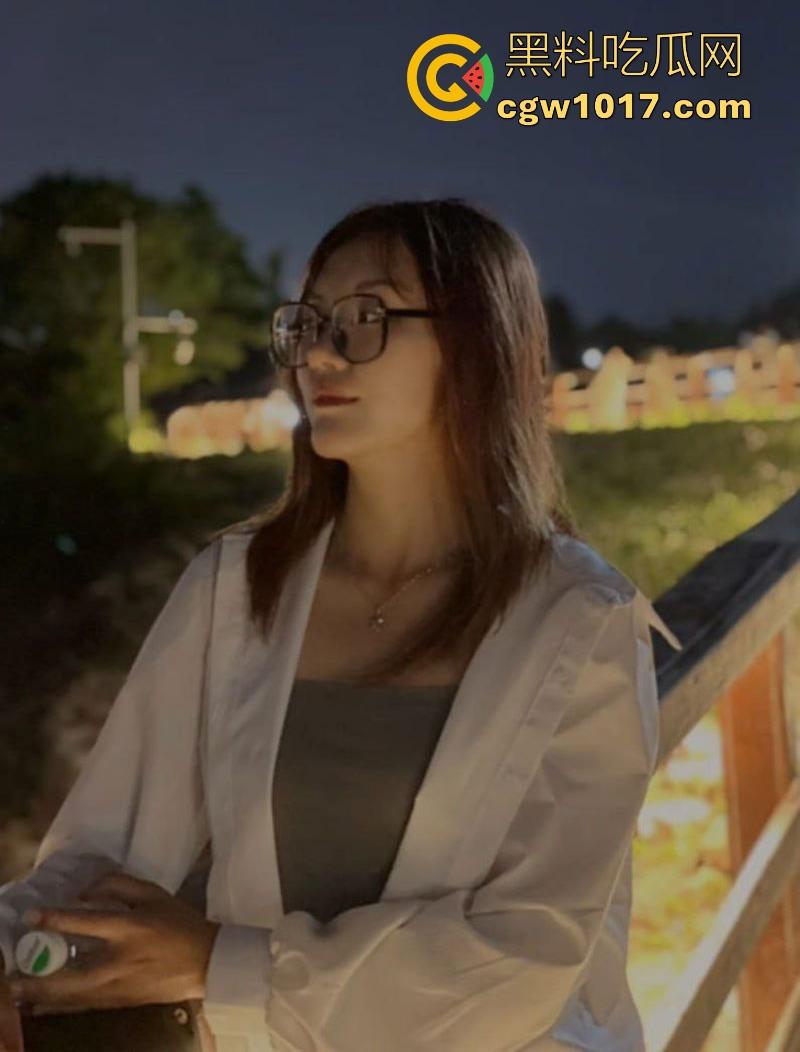 广州电商白领【魏文然】婚内出轨，良家少妇性瘾极强 ，露脸被暴操爽到浪叫震天，从职场精英到私下放荡！-6