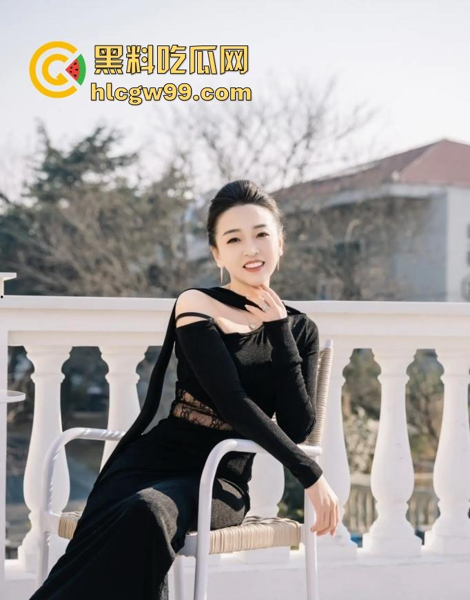 青岛保时捷销冠『 牟倩文』卖车卖身两不误,陪睡勾引客户,做爱时还在聊订单,一年干出170辆车!-16