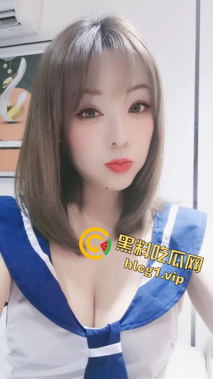 瓜友投稿爆料！成都东郊记忆的极品御姐楼凤轩儿，奶牛装上演口技大秀！-1