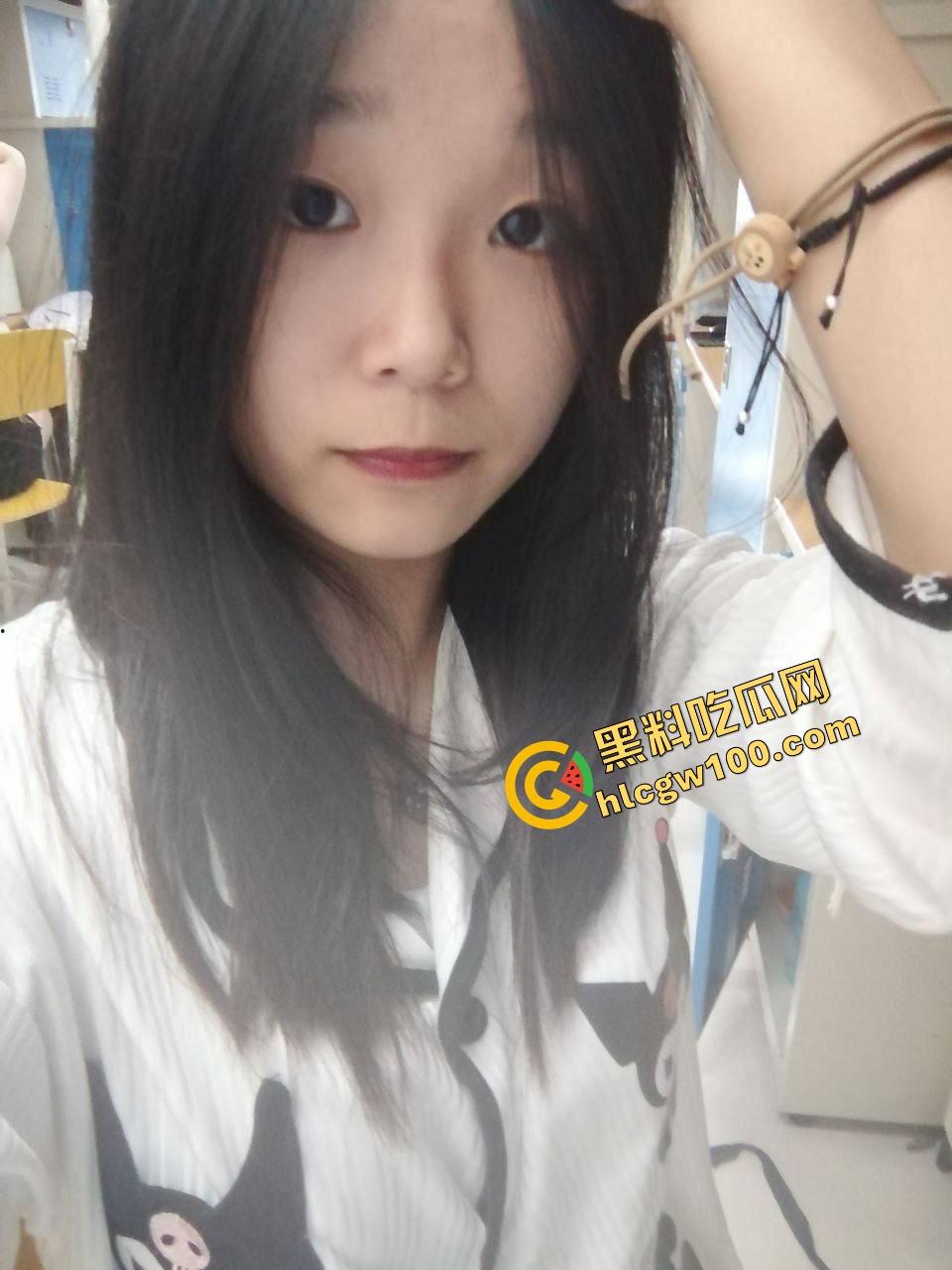 上海交通职业反差骚货小母狗【张雅淑】金爸网调露奶视频通话 线下约操暴力后入输出骚逼！独家流出！-3