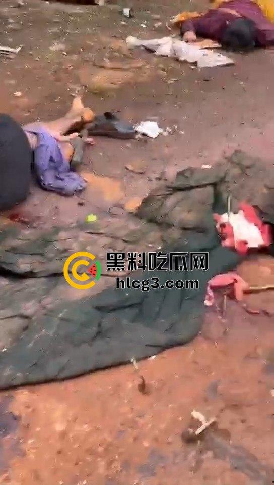 缅甸内战升级!路边尸横遍野,惨状曝光让人不寒而栗!-5