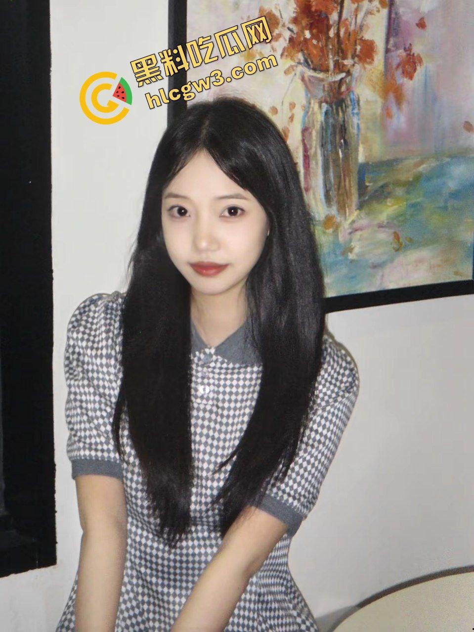 泉州职业技术大学反差婊骚鸡『黄巧玲』毕业投简历给大哥 闭眼吸蛋全裸暴力后入嫩体！独家曝光！-4