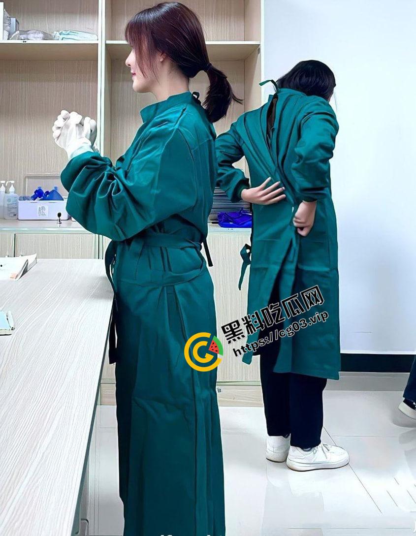 现在的小医院都这么野吗？ 白衣天使 清纯护士在手术室帮病人打飞机还口交-5