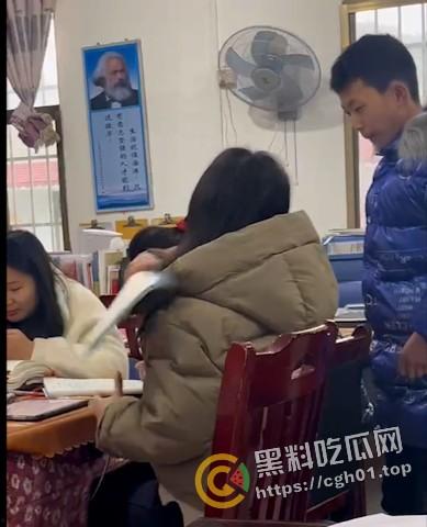 湖南湘潭栗山镇金泉学校老师打骂学生事件 官方回应已停职 然而拍摄视频者受到威胁-4