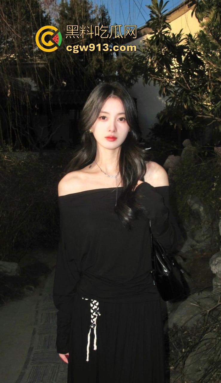 美容院内部培训视频曝光！小穴私密按摩手法演示，轻轻几下便让学员高潮，瓜友们可以来学一下！-1