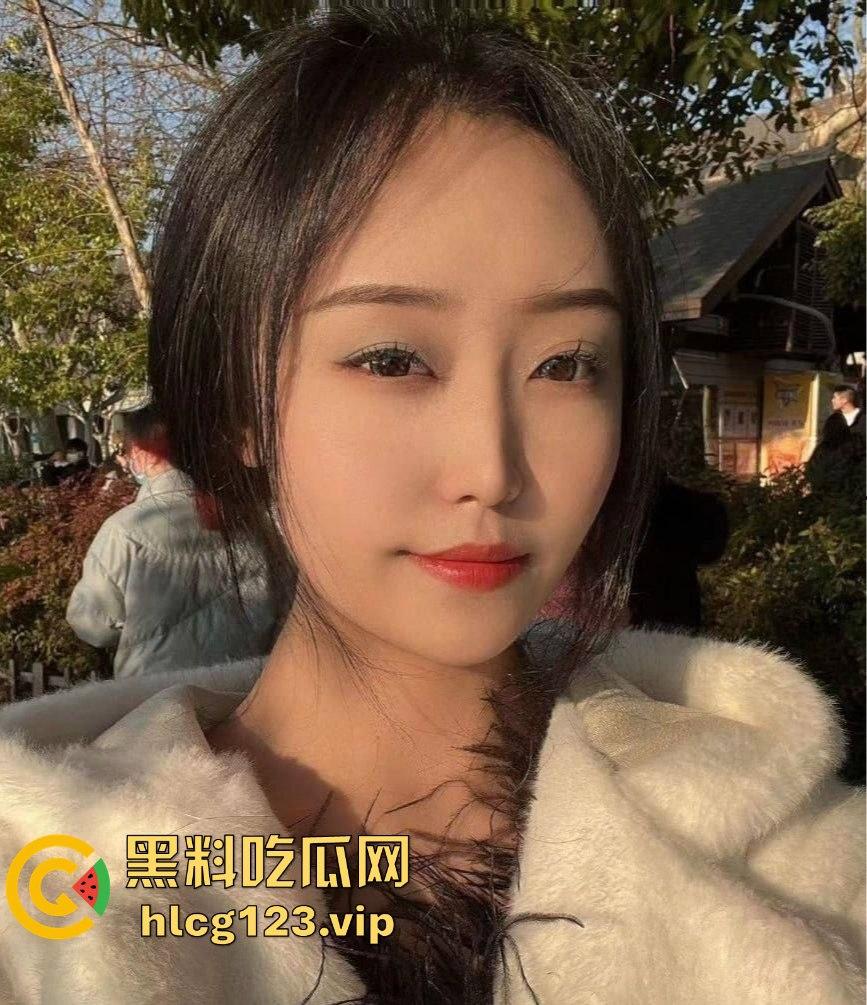 重庆幼师『杨玉环』反差婊浴室骚片流出!极品身材前凸后翘,口交嫩穴画面火辣撩人!-1