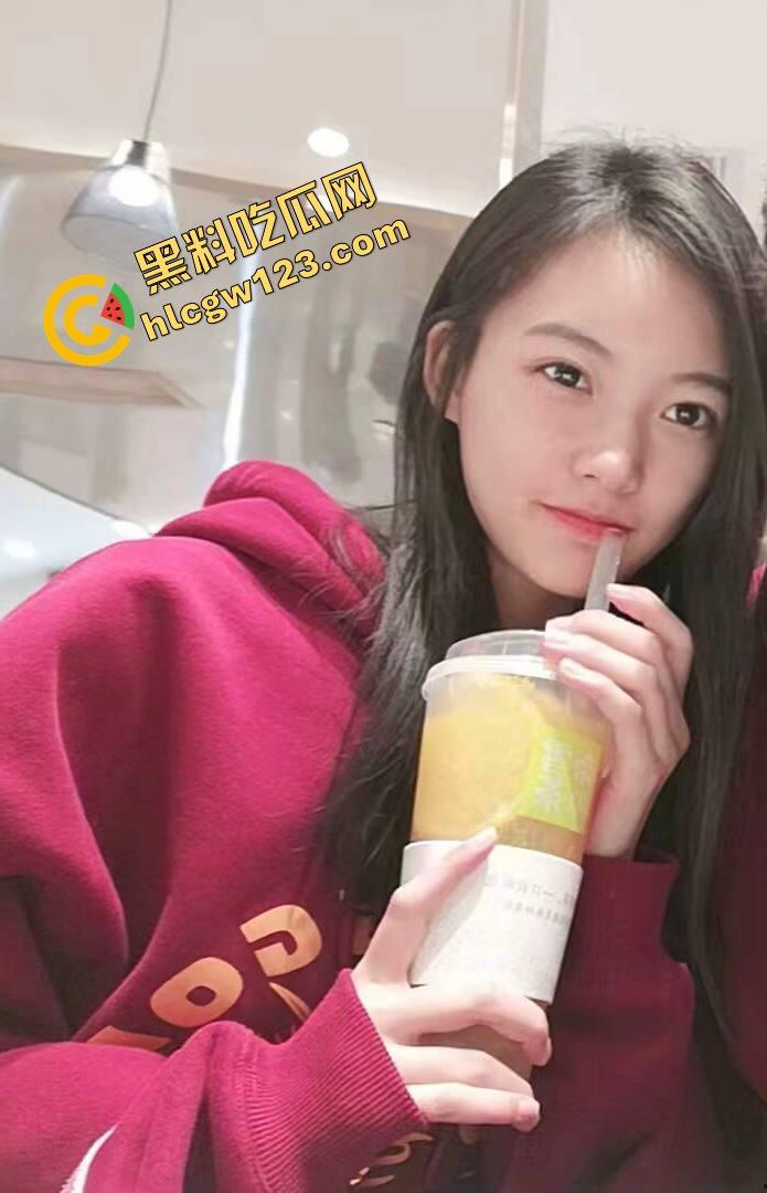 操翻一个高智商母狗是什么体验？清华系的清纯妹『赵雪』每次都要被当街调教到口爆才肯回宿舍！-1