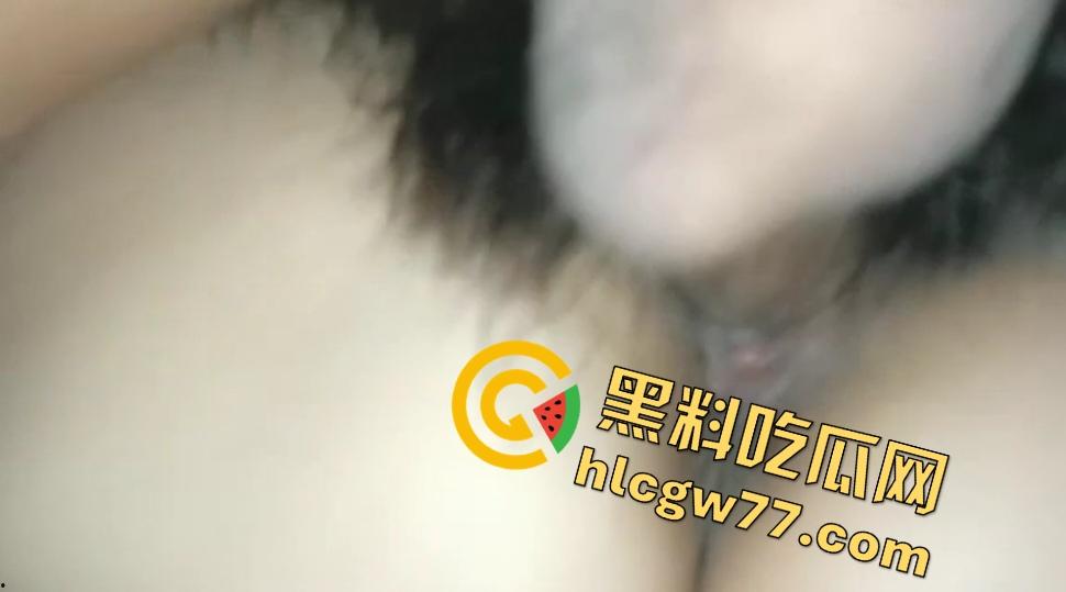 成都熟女绿帽人妻惊天大瓜曝光啦!公交夫人换妻露出被操,老公没撸管都能自射满地精液,被嘲笑太废物了!-5