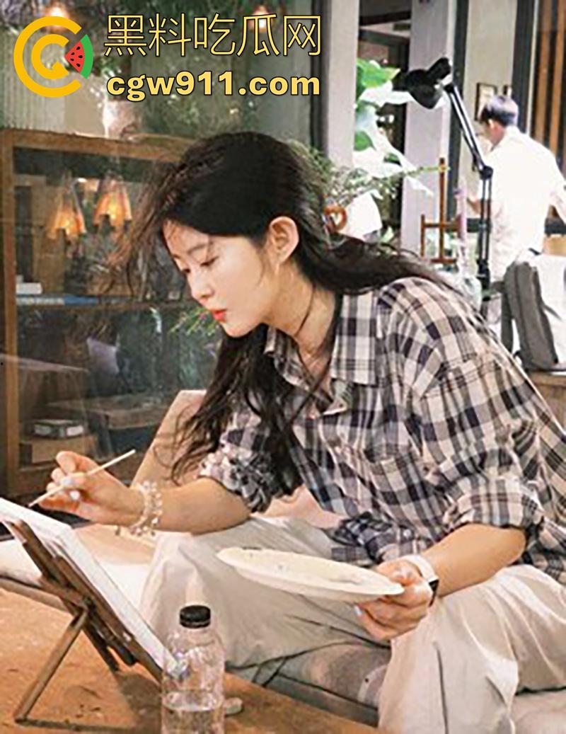 人妻门事件，天津新婚人妻【刘洋】，翘臀长腿口技一流，背着老公偷情主人，穿情趣内衣调教，被打桩操得到白浆横流！-1