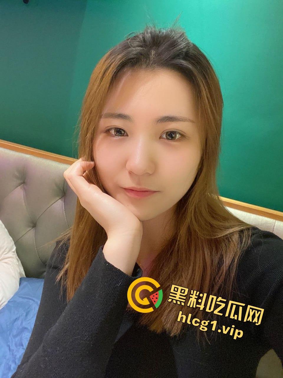 99年宁夏传媒学院美少女李婷啪啪自拍流出！大波嫩妹口活女上，反差婊的极致享受！-7