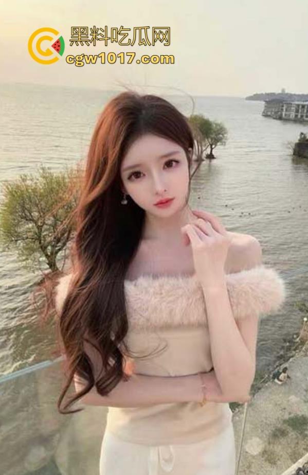 海角乱伦！在姐姐的闺房里强上她，表面说不要其实骚逼已经湿透了，淫话连篇，内射完再其让她口！-1