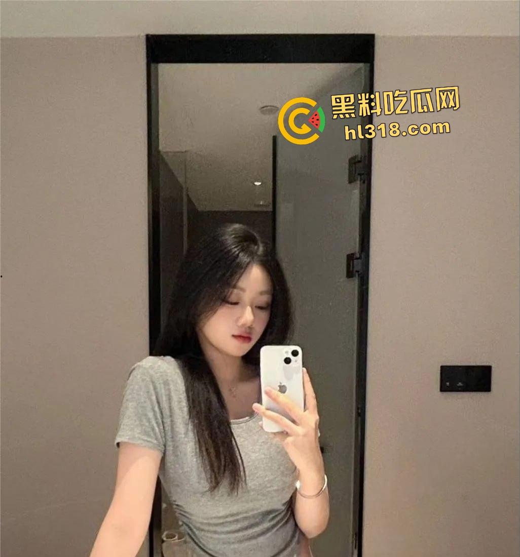 南宁文化传媒模特【许佳琪】深夜堕落，传媒老板大屌爆操，被掐脖子快要窒息了也要享受高潮！-2