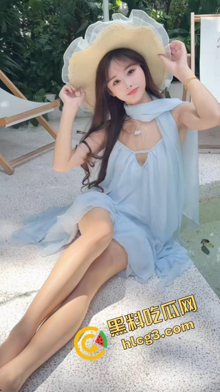 抖音主播小萌子敛财有道！高颜值野模假扮白月光，直播套路大哥疯狂打赏，私下售卖日逼视频原味丝袜！-12