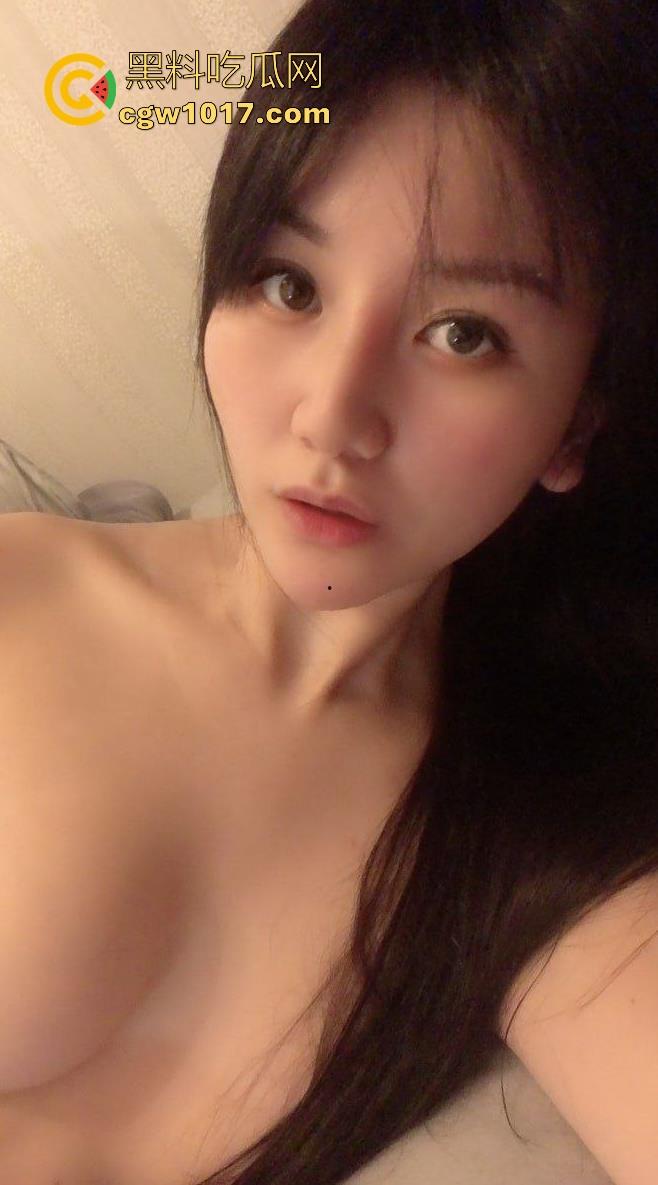 重口味扩肛拳交，极品熟女葫芦肛塞硬插屁眼，极大尺寸假阳具，一吞到底一次吃三粒，简直无敌！-1