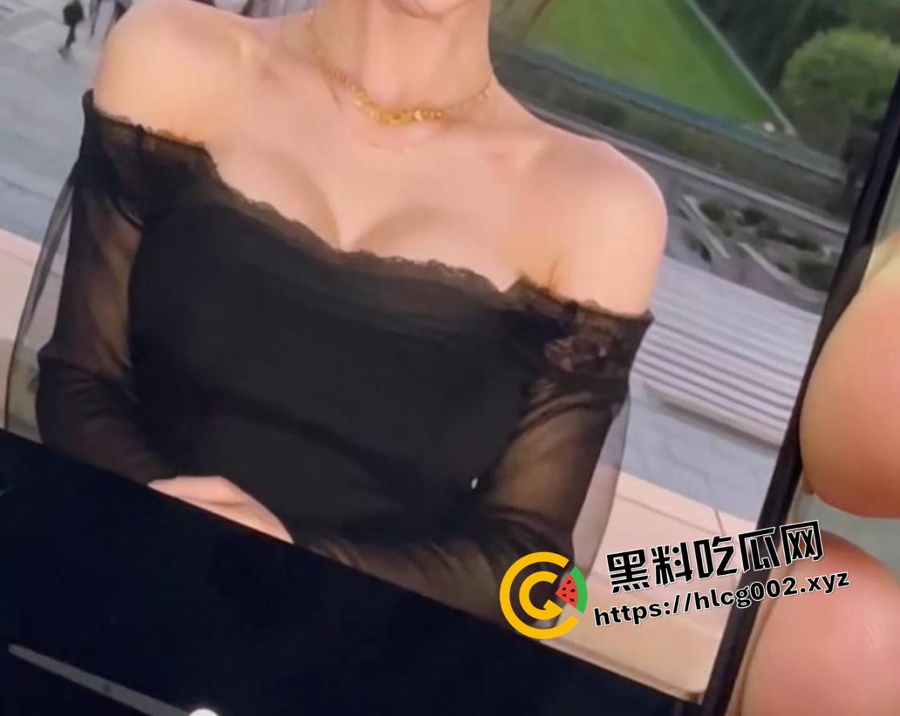 华为P70自带丰胸功能！魔法消除能把平胸变巨乳 该功能被紧急删除 绝版资源！-5