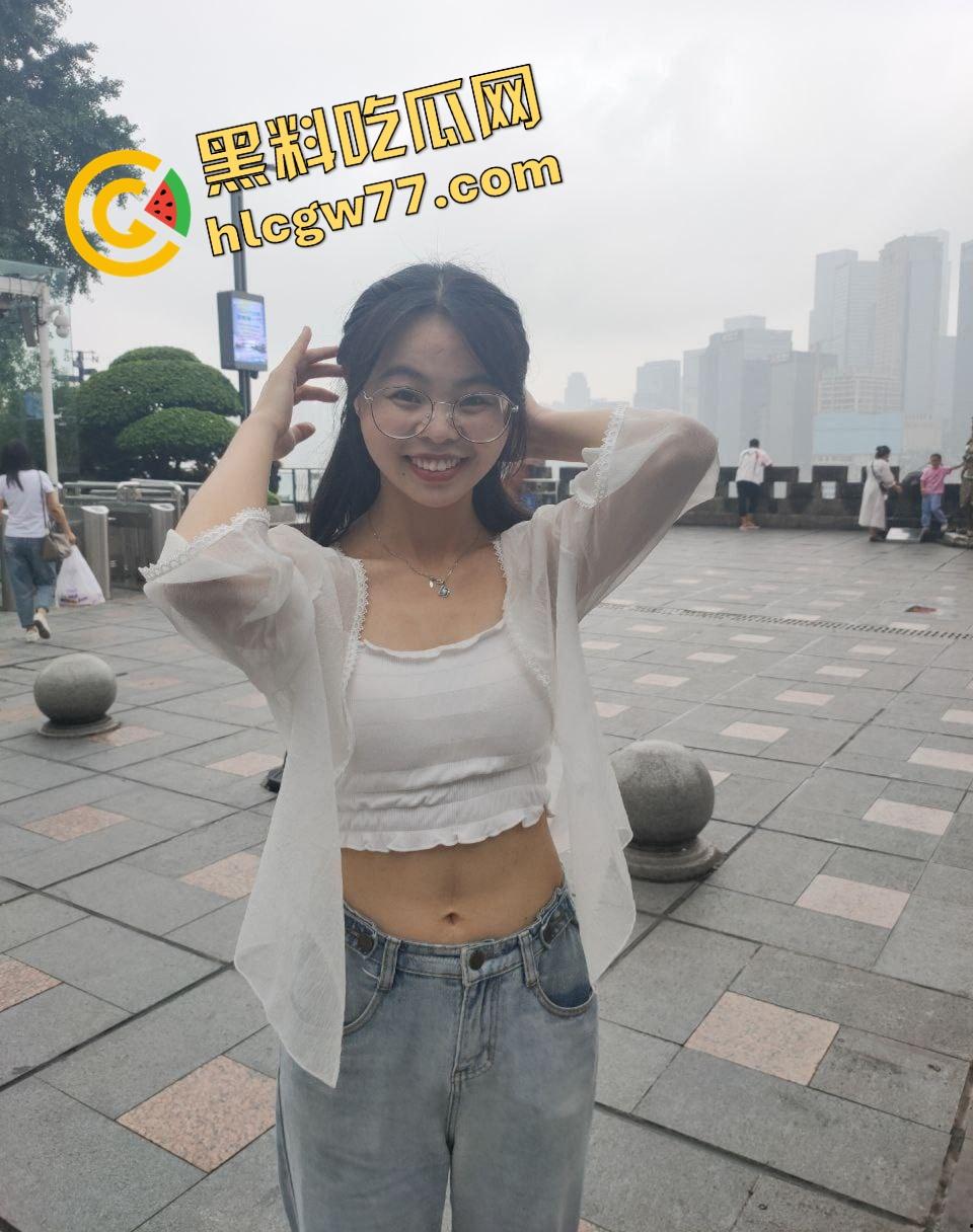 四川学院女辅导员【岳敏】政法高材生堕落成金主肉玩具，穿黑丝被后入爆干，肥臀摇到床都响！-3