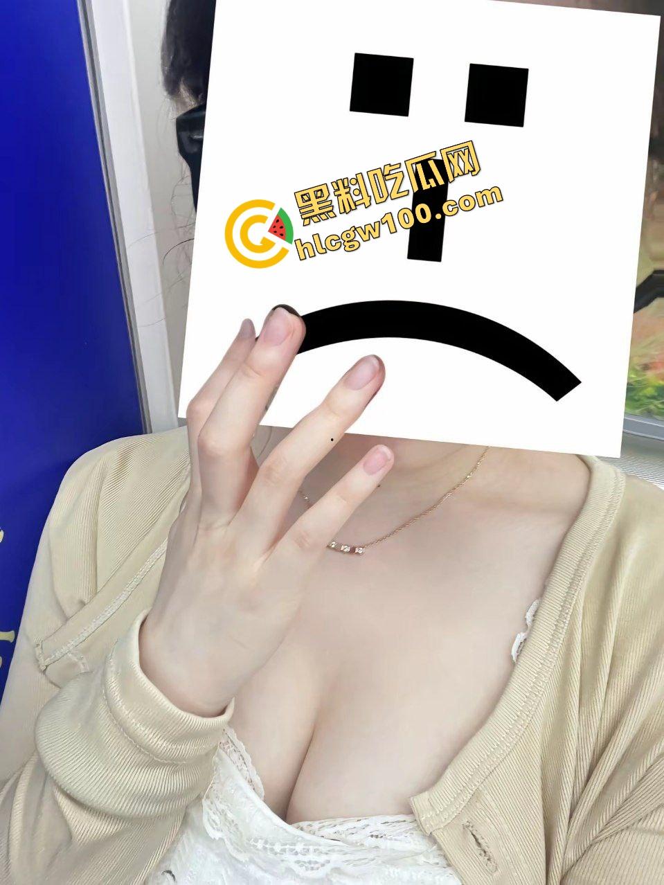 湖南第一师范反差骚货豪乳大奶尤物『郑爽怡』宿舍发骚私拍搓奶抠逼供金主！粉嫩鲍鱼忒淫荡！原创独家流出！-2