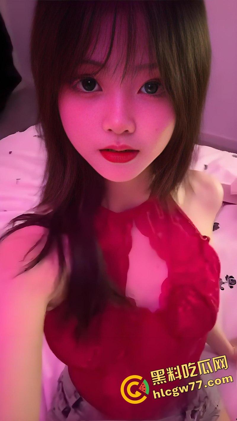 南京钟山技术学院大长腿母狗【杨和馨】174cm极品身材,背地里疯狂约炮绿了男友一脸!-8