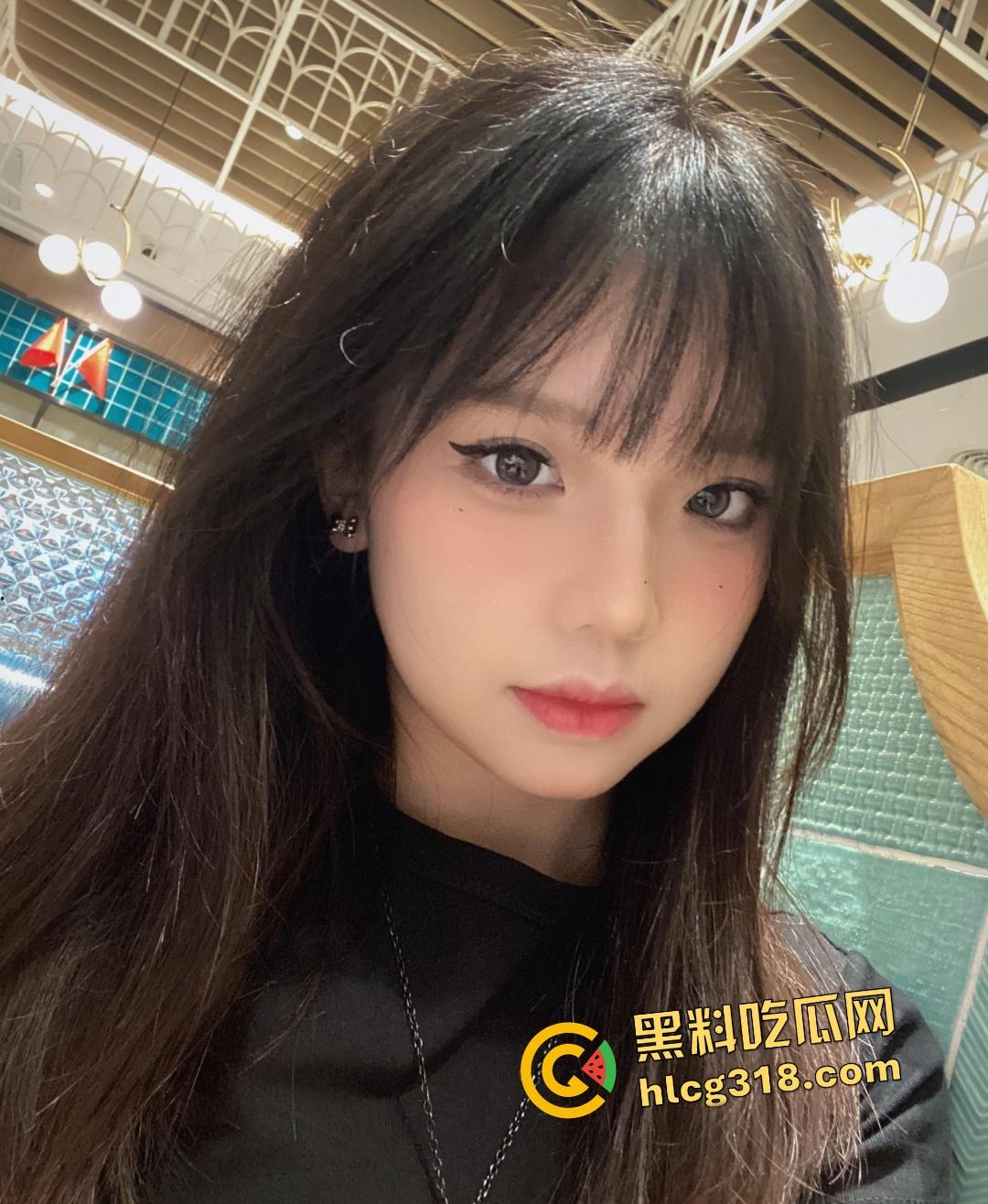 幼师3P内射绿帽男友！黑丝酒店口交猛舔一棒，酒店窗帘打开，骚逼后入精液狂流！-2