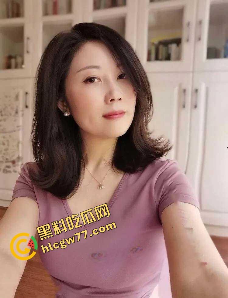 马鞍山震碎三观,硕博夫妻默许淫妻母子乱伦,韵味妈妈做亲儿性启蒙,聊天记录视频曝光!-12