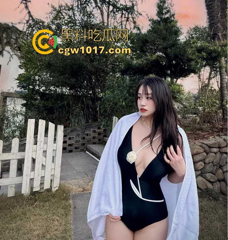 探探约炮高颜值小美，极品魔鬼身材尤物，浓精灌满一线天嫩穴，犹如泄欲玩物般被肆意蹂躏！-5