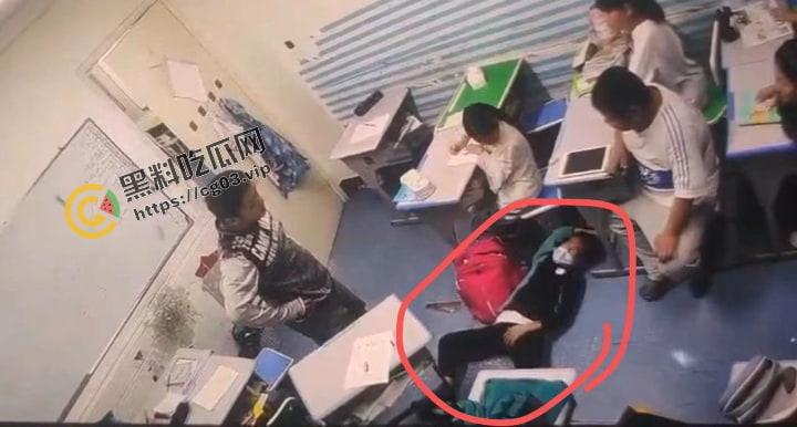 萧山 培优教育 培训机构老师暴打学生时间 监控摄像头拍下完整过程-1