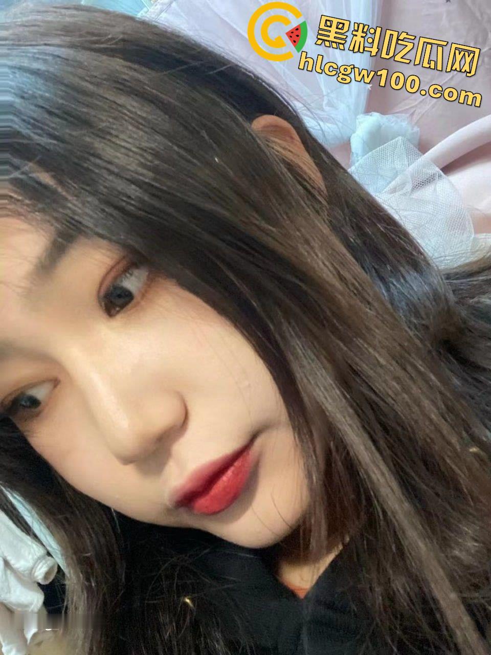 福建师范大学05反差母狗【李艳茹】，深爱制服喜欢被虐，阳具自慰淫水直留-1