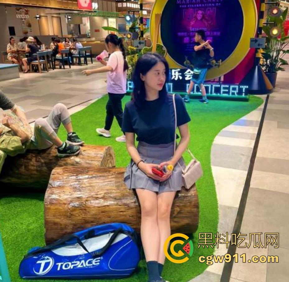 长沙极品大奶少妇【沈雯英】被炮友调教成风骚母狗，露脸口交深喉口爆，良家大奶私下化身极品魅魔勾魂！-2