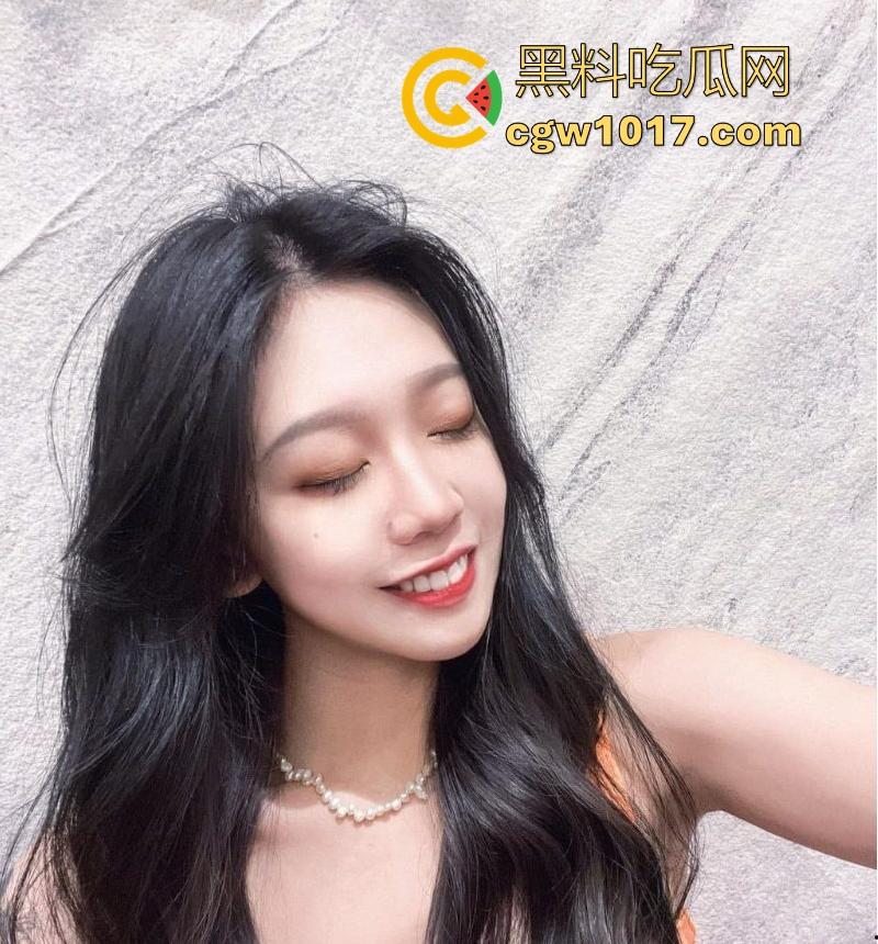 上海高颜值美少妇约炮健身教练，人妻平日端庄贤淑，私下却骚浪成性，女上位骑乘狂摇，被健身教练顶得不要不要的！-4