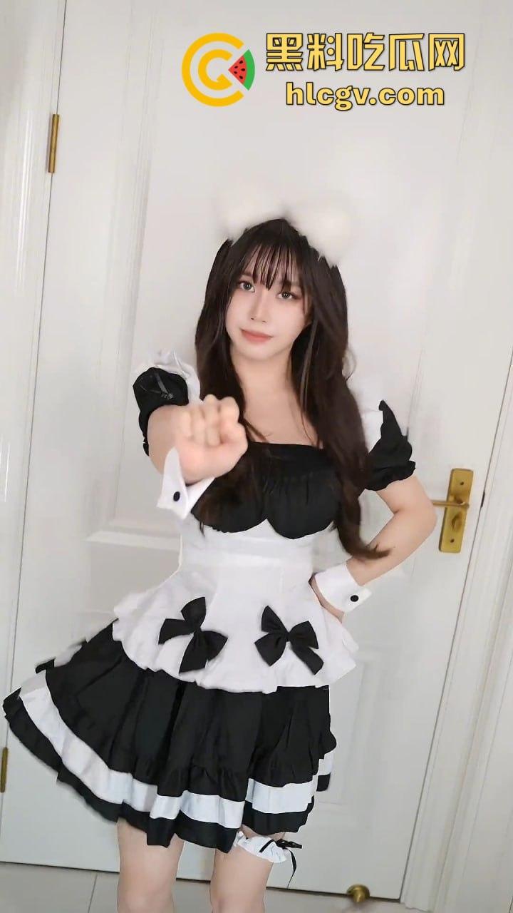 抖音13万粉网红【芋泥丸紫】翻车！停更背后竟是大哥定制跑车刷礼大尺度自慰曝光！-7