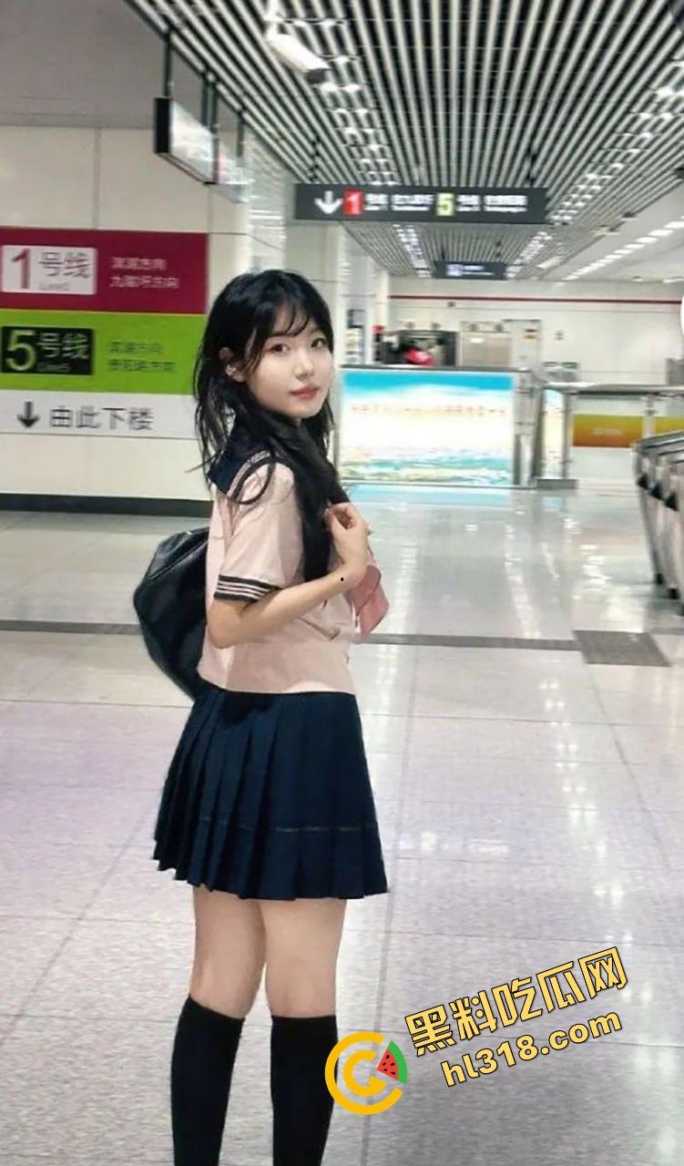 科技技术大学研二『赵梦媛』抖音私聊网友开房约炮解压，衣服一脱两坨大奶弹出来变身奶牛，这很难不约吧！-6