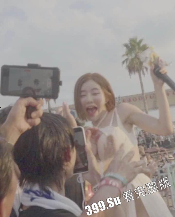 韩国性感DJ SODA在日本演出时 下台互动被多名男子公然袭胸 事后发ins说像是面对狼群 日本媒体谴责性骚扰者是日本之耻-17