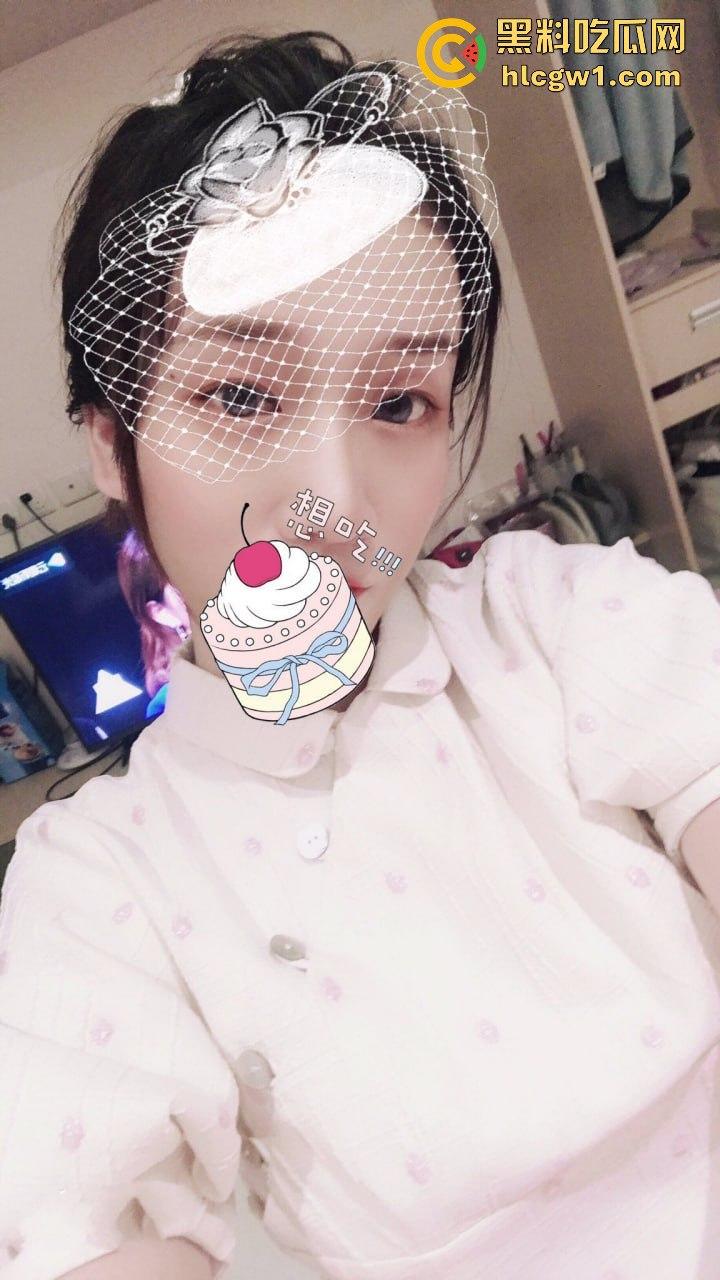 江西极品反差少妇【黄雨霏】自拍流出！跳蛋塞逼吃鸡，骚浪到法力无边，双倍快乐根本停不下来！-3