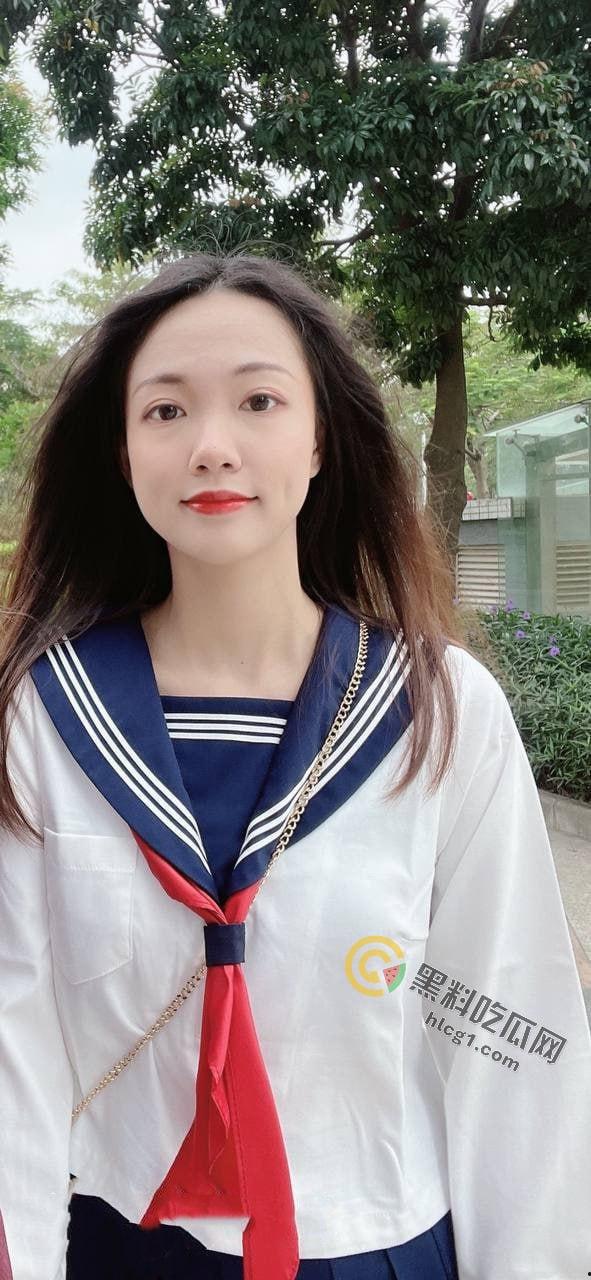 反差婊母狗吴新园曝光！职业护士化身骚母狗JK，绿帽老公泄密视频全网疯传！-5