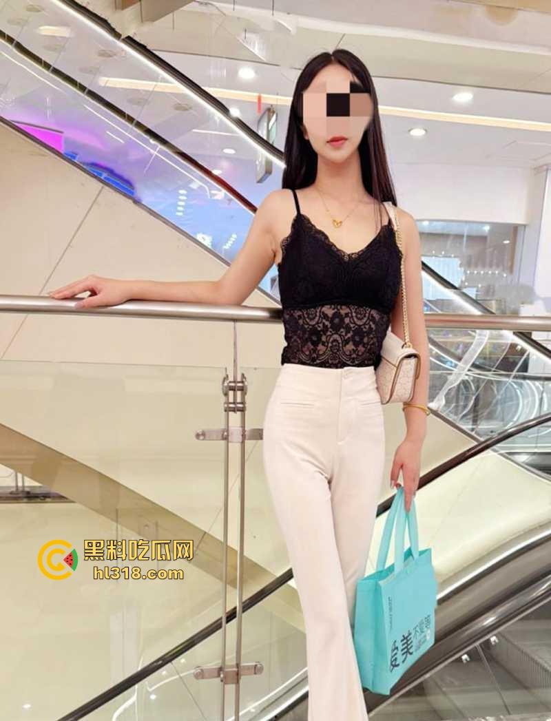 酒店约操美臀亲姐，极品性感身材，裤子舍不得脱，剪开裤缝就操，无套爆操美鲍喷水量惊人！-2