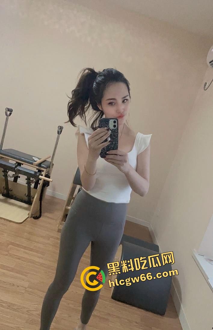 达州极品少妇【吴小倩】背着男友约炮录像，骚逼被操到戴痛苦面具，男友怒放全网！-2